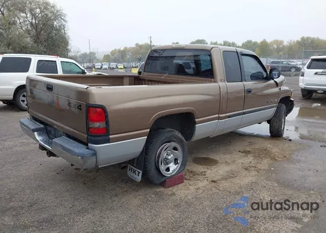 2001 Dodge Ram 1500 St из США, поврежденный, VIN 3B7HF13Z11G737173